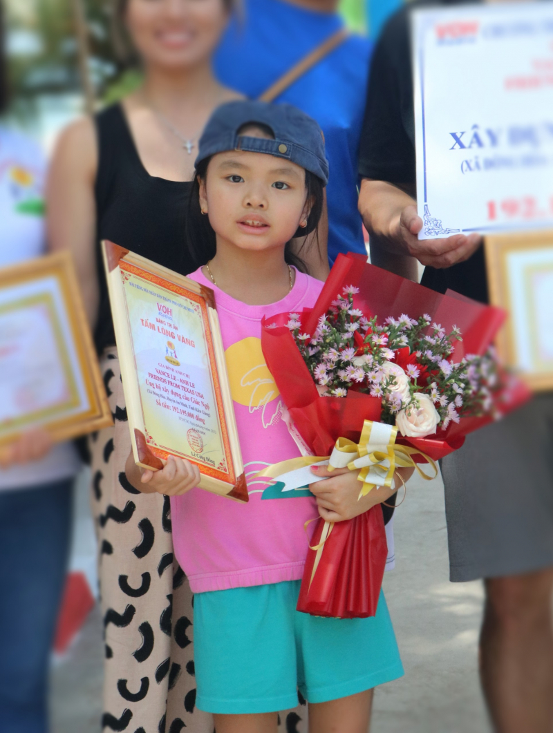 NGÀY VỀ CỦA CÔ GÁI VANCE LEE