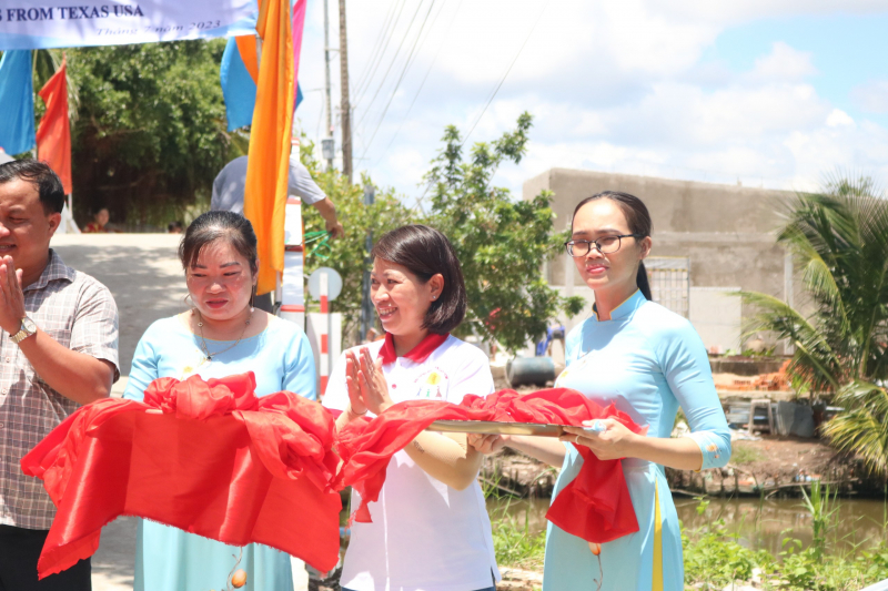 NGÀY VỀ CỦA CÔ GÁI VANCE LEE