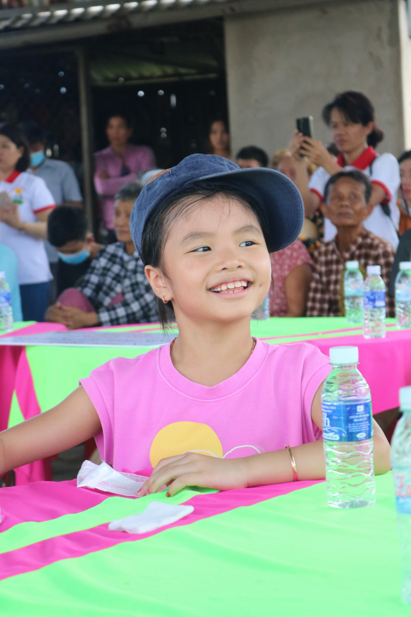 NGÀY VỀ CỦA CÔ GÁI VANCE LEE