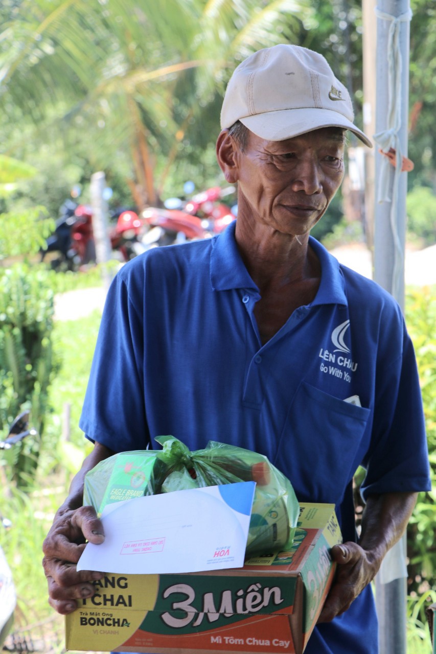 NGÀY VỀ CỦA CÔ GÁI VANCE LEE