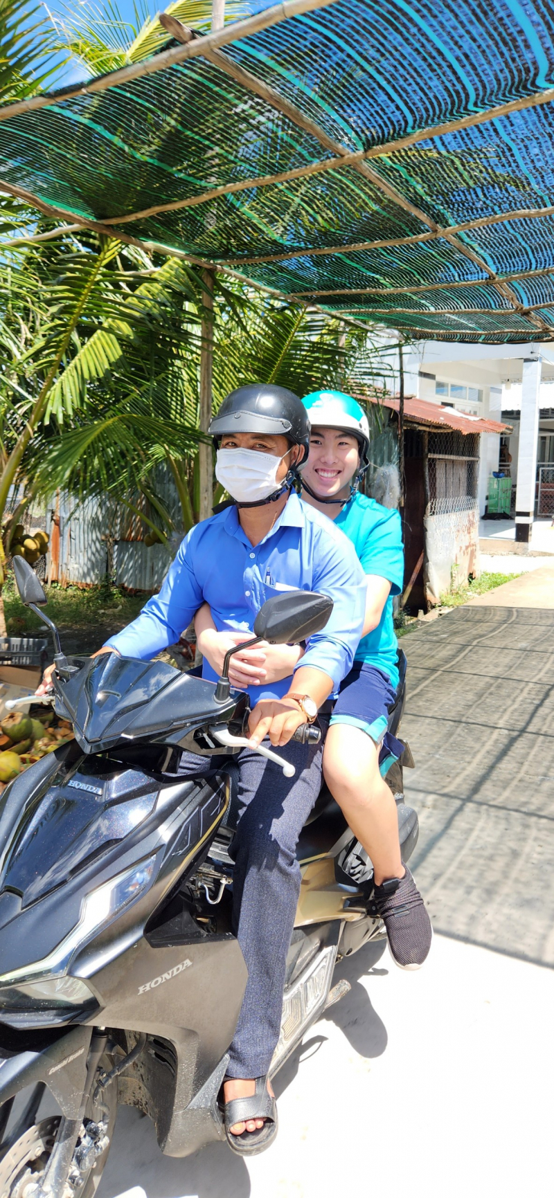 NGÀY VỀ CỦA CÔ GÁI VANCE LEE