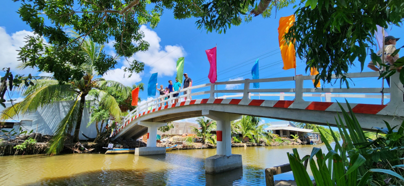 NGÀY VỀ CỦA CÔ GÁI VANCE LEE