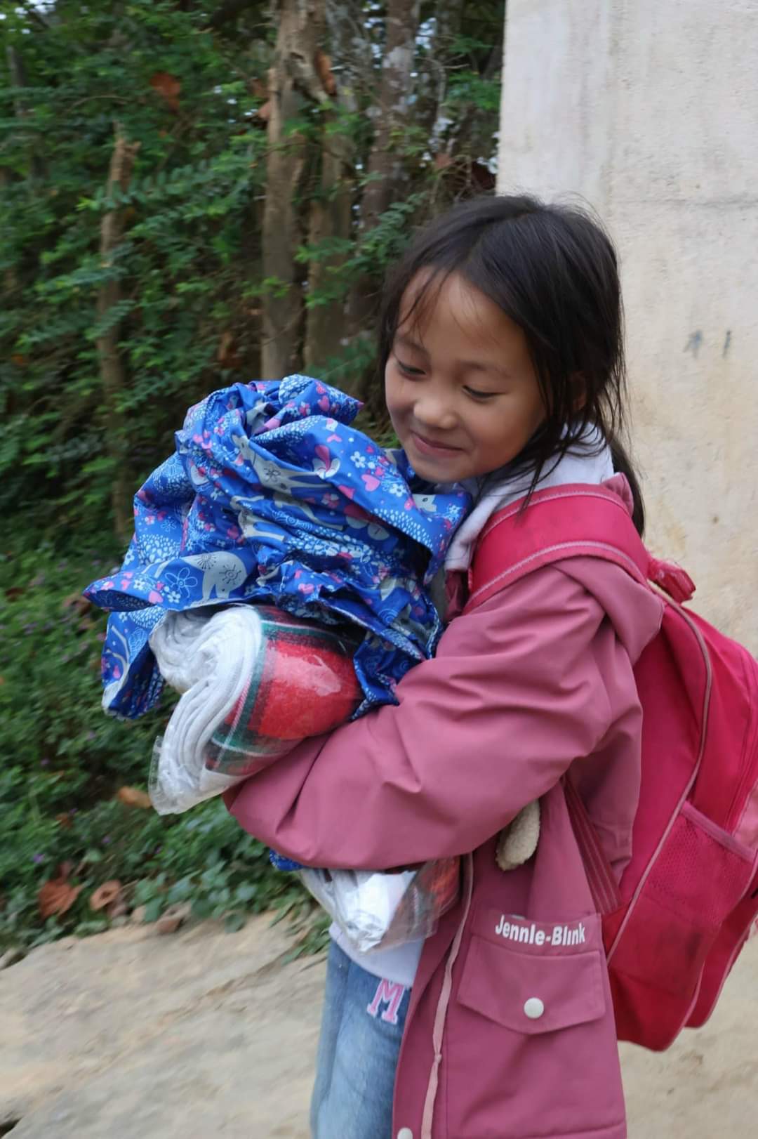 TRẺ EM MIỀN BIÊN GIỚI THẬT ĐẶC BIỆT...