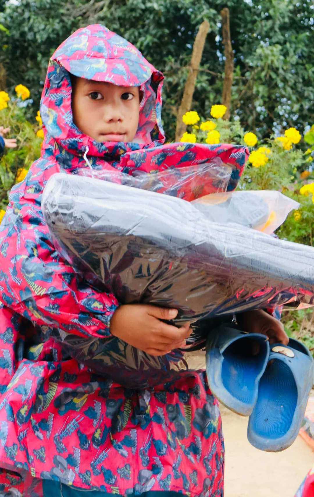TRẺ EM MIỀN BIÊN GIỚI THẬT ĐẶC BIỆT...
