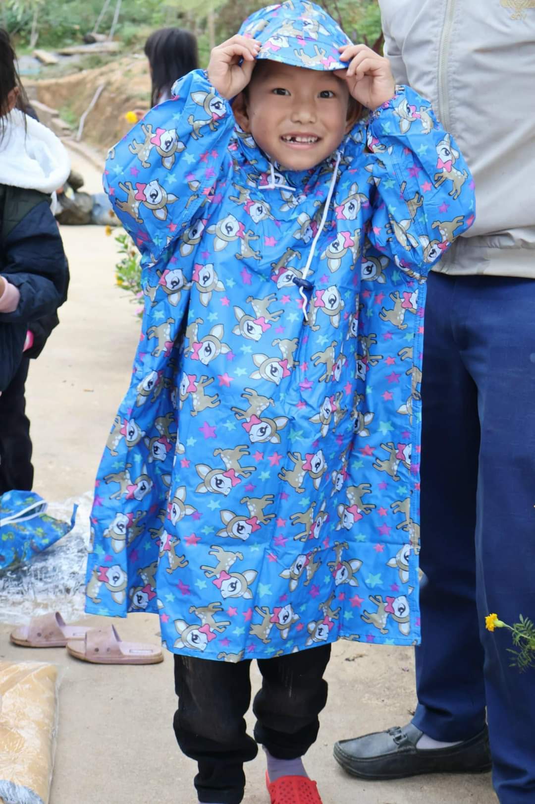 TRẺ EM MIỀN BIÊN GIỚI THẬT ĐẶC BIỆT...