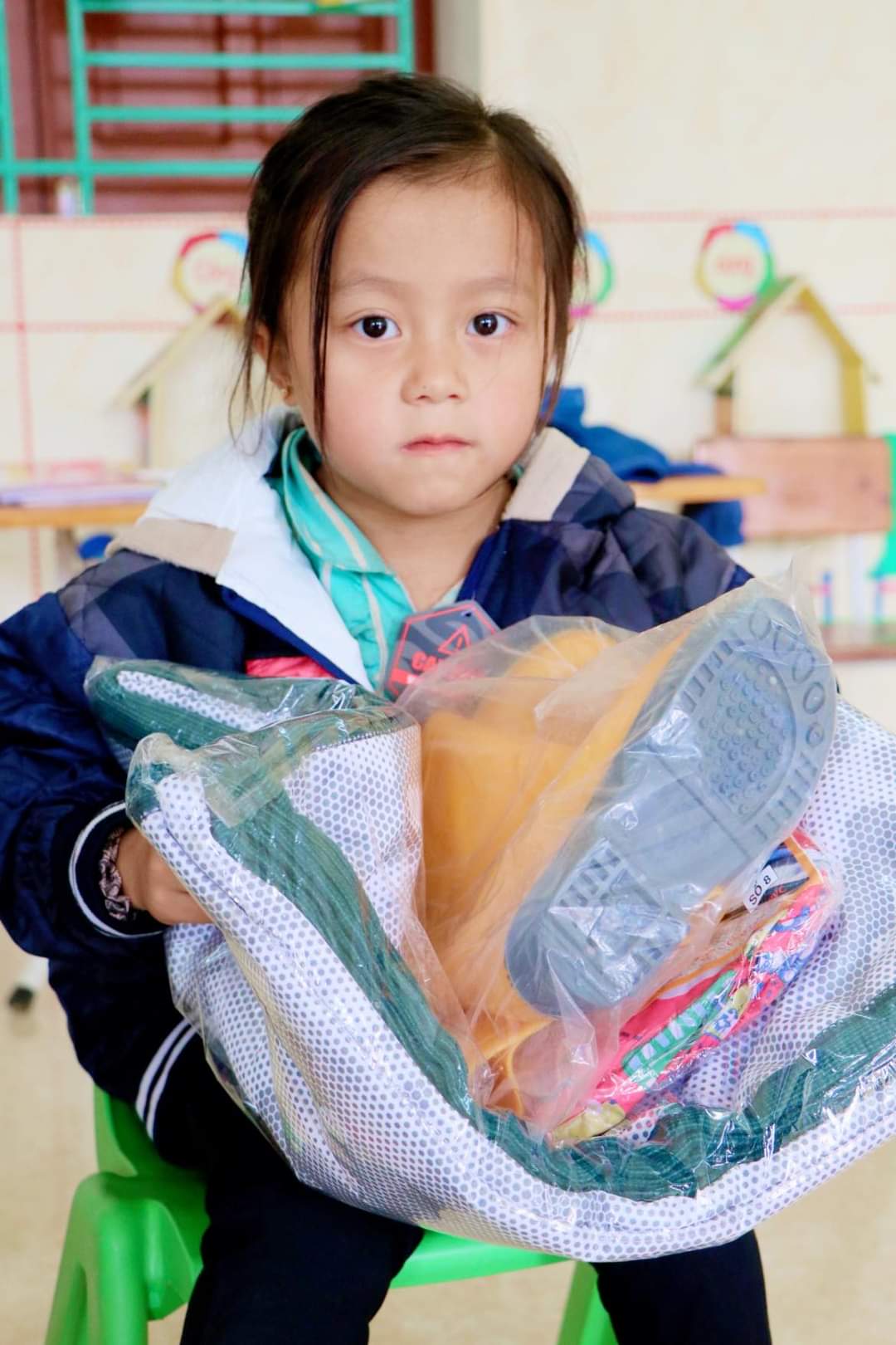 TRẺ EM MIỀN BIÊN GIỚI THẬT ĐẶC BIỆT...