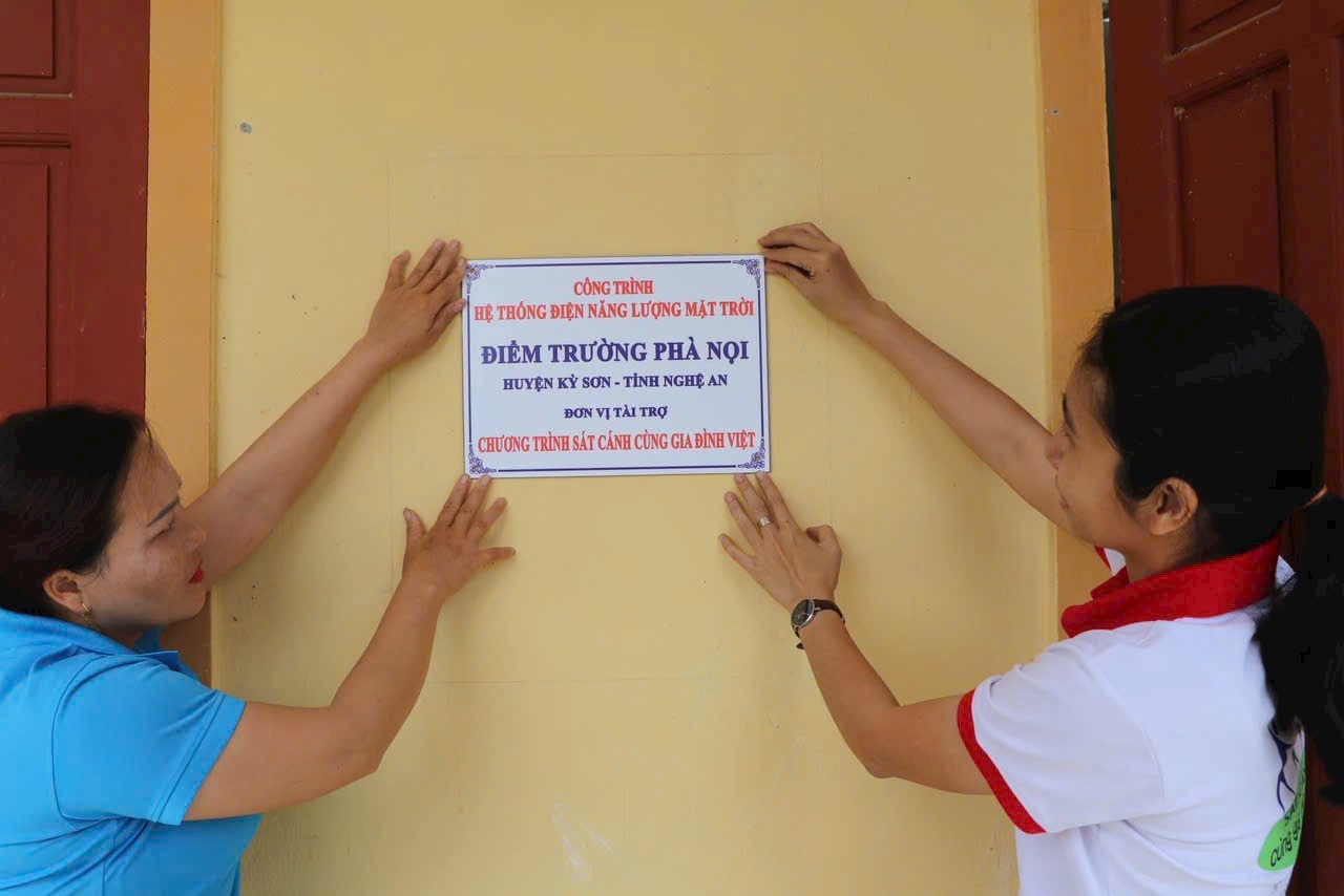 HÀNH TRÌNH XÓA TRẮNG ĐIỂM TRƯỜNG KHÔNG ÁNH ĐIỆN...