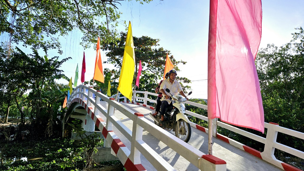 KHÁNH THÀNH CẦU ÔNG HUỲNH TÁM - XÃ MINH DIỆU, HUYỆN HÒA BÌNH, TỈNH BẠC LIÊU