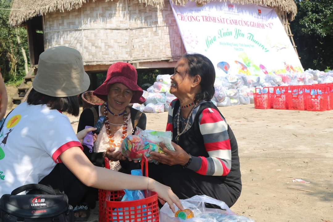 MÙA XUÂN YÊU THƯƠNG 2024 - HUYỆN ĐÔNG GIANG, QUẢNG NAM