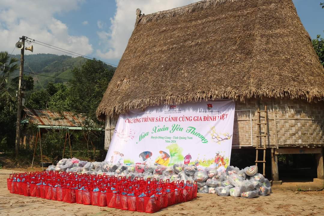 MÙA XUÂN YÊU THƯƠNG 2024 - HUYỆN ĐÔNG GIANG, QUẢNG NAM
