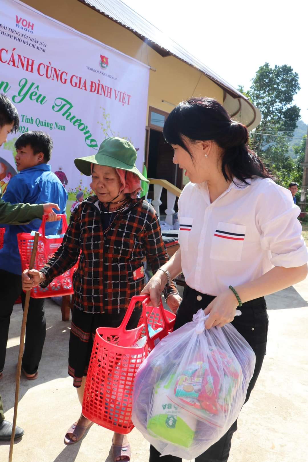MÙA XUÂN YÊU THƯƠNG 2024 - HUYỆN ĐÔNG GIANG, QUẢNG NAM