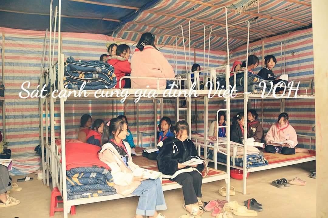 GIẤC MƠ CỦA 9 ĐIỂM TRƯỜNG - VÌ SAO NƯỚC MẮT LẠI RƠI KHI VUI THẾ NÀY!